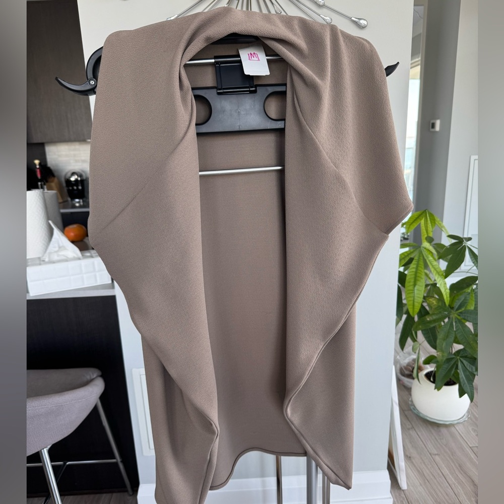 Seven Sisters Taupe Drape Vest - Picture 4 of 11